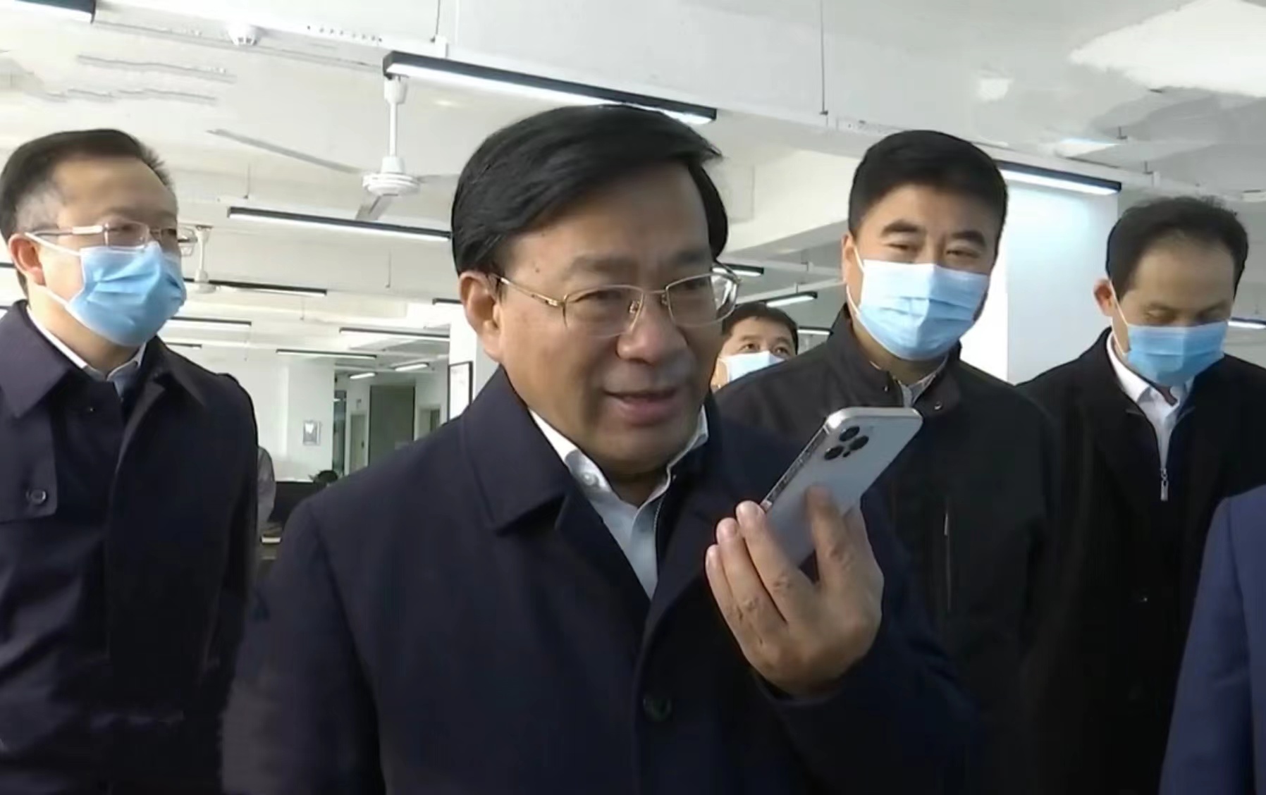 19 吉林省委副书记、、、省长韩俊莅临金沙js800000伊通供热 2021.11.2.jpg