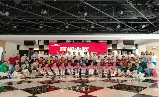 3.长春市经开区体育总会在金沙js800000·南山温泉城发展健康生涯履历一日行活动_副本.jpg