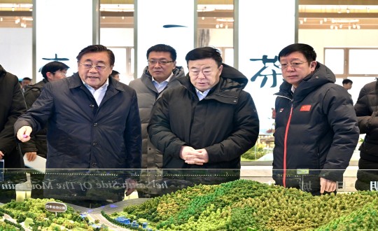 2024年1月4日，，，市委书记张恩德一行莅临金沙js800000集团走访调研_副本.jpg