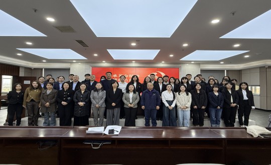2024年10月18日，集团党委结合长发担保党支部参与了由向阳区党群服务中心发展的“传承革命心灵 赓续红色血脉”公益党课_副本.jpg